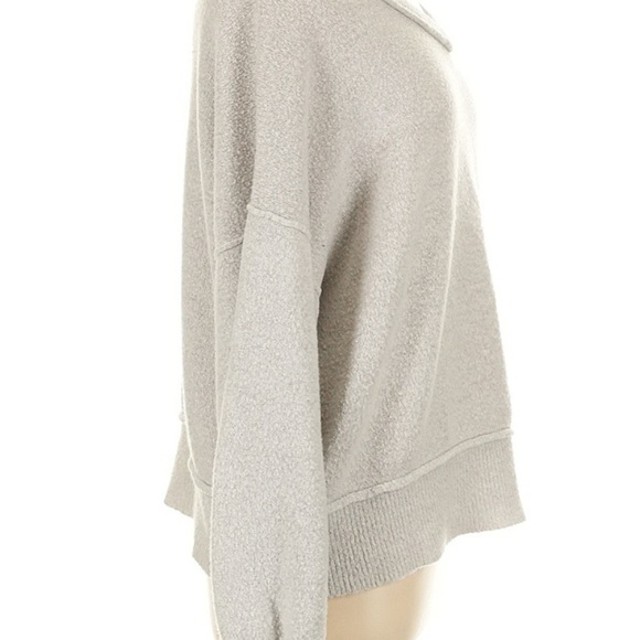 Umgee Women's Soft Cream V-Neck Sweater - Picture 4 of 5